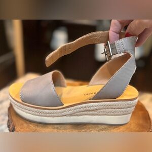 Lucky Brand Joodith grey/tan platform leather espadrille wedge sandal. Rope